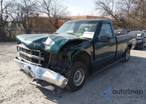 1997 Chevrolet C1500 Fleetside W/T из США, поврежденный, VIN 1GCEC14W9VZ111750